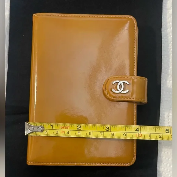 Chanel Agenda case/cover Patent Vernis leatherComplete Inclusion